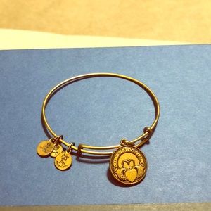 Alex and ani claddagh ring bracelet